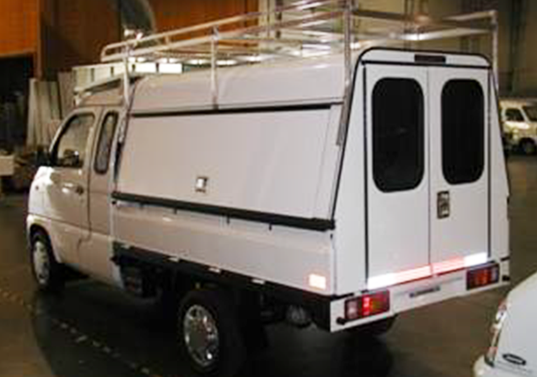Werres Corporation, Utility Vehicles and Personnel Burden Carriers, Vantage Customizations